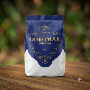 Pacote de sal marinho integral Ouromar 1kg com fundo natural – Empório Naturelo